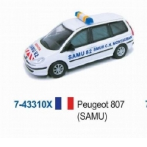 Peugeot 807 ambulanta (1:72)