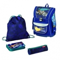 Ghiozdan echipat (cu penar 16 piese, necessaire, sac sport), confecţionat din material textil impermeabil, spate ergonomic, dimensiuni 32 x 38 x 22 cm, aplicaţie material reflectorizant 3M, greutate: 980 grame. Diverse motive.