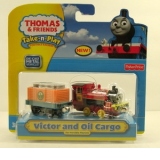 Thomas and Friends Locomotiva - Victor and Oil Cargo