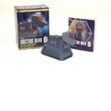 Doctor Who: K-9 Light-and-Sound Figurine and Illustrated Boo