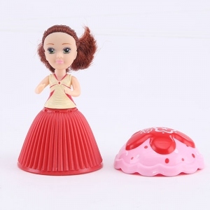 Mini papusa briosa Cupcake Surprise - Amelia