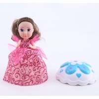 Papusa briosa Cupcake Surprise - Evelyn