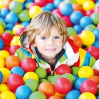 Set 100 bile colorate - 9 cm