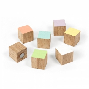 Magneti din lemn   cub   TIMBER (7 buc set)