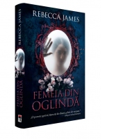Femeia din oglinda