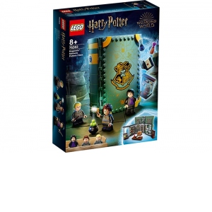 LEGO Harry Potter - Moment Hogwarts: Lectia de potiuni 76383, 271 piese