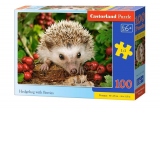 Puzzle 100 piese Hedgehog with Berries