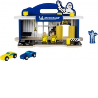 Statie reparatii masini cu spalatorie din lemn Michelin