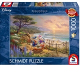Puzzle Schmidt: Thomas Kinkade - Disney - Donald si Daisy pe plaja, 1000 piese