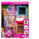 Papusa Barbie la salonul de cosmetica