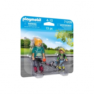 Playmobil - Set 2 Figurine - Mama Si Copilul Jucand Hochei