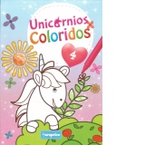 Carte de colorat Unicorni 4