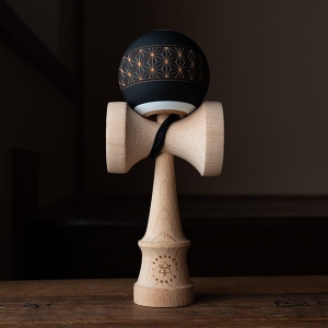 Joc de indemanare Kendama Israel Antiskid - Asanoha Black