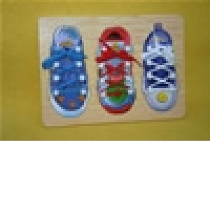 Puzzle 3 pantofi (suport lemn)